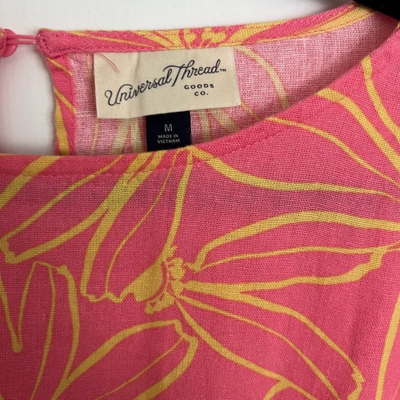 Universal Threads Cut Out Dress - Size M - Picture 7 of 7